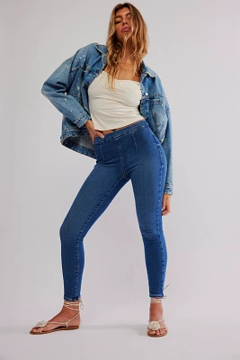CRVY Infinite Stretch Pull-On Skinny Jeans