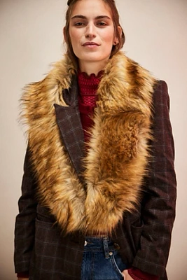 Jagger Faux Fur Collar