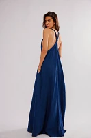 Closed Knotted Maxi Dress