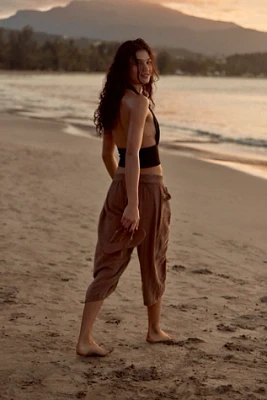 Gianna Ruched Gaucho Pull-On Pants