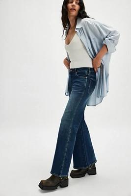 Wrangler Wanderer Mid-Rise Flare Jeans