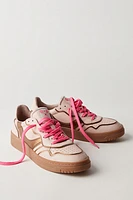 Retro Thirty Love Sneakers