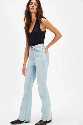 Wrangler x Lainey Wilson Boot Hugger Jeans