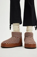 Ski Lodge Shearling Boots