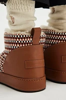 Ski Lodge Shearling Boots