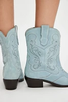 Spell Stolen Heart Boots