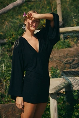 Good Feels V-Neck Mini