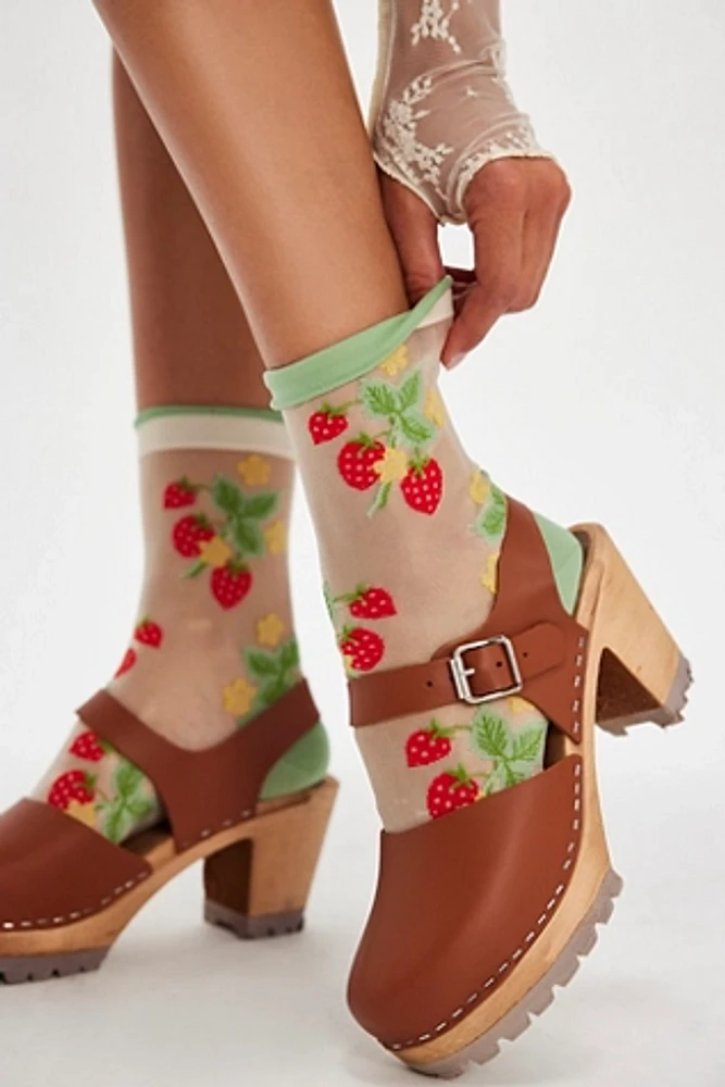 Wild Strawberry Sheer Crew Socks