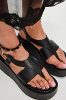Holt Flatform Sandals