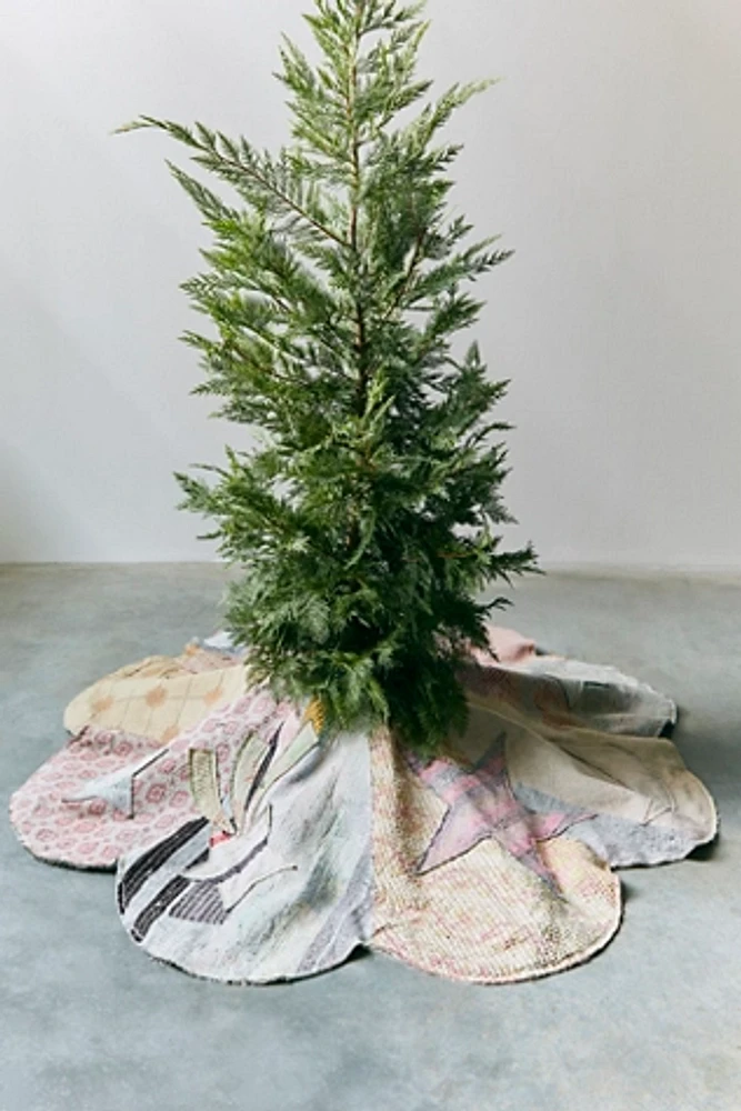 Kantha Scallop Tree Skirt