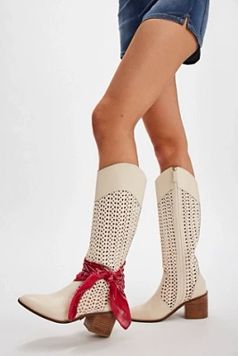 Echo Crochet Boots