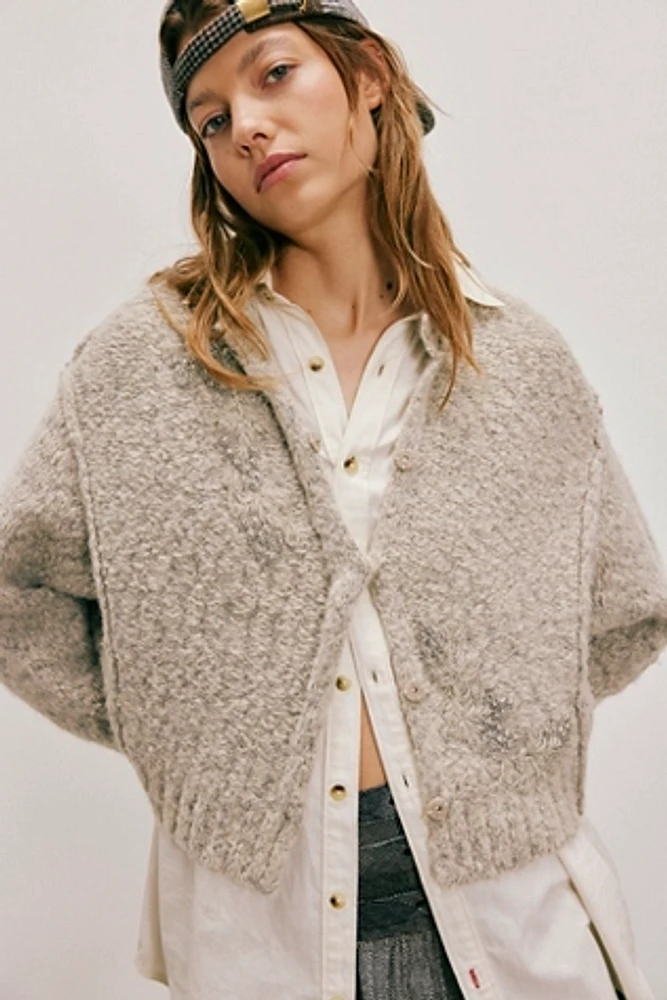 Aurora Cardi