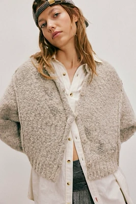 Aurora Cardi