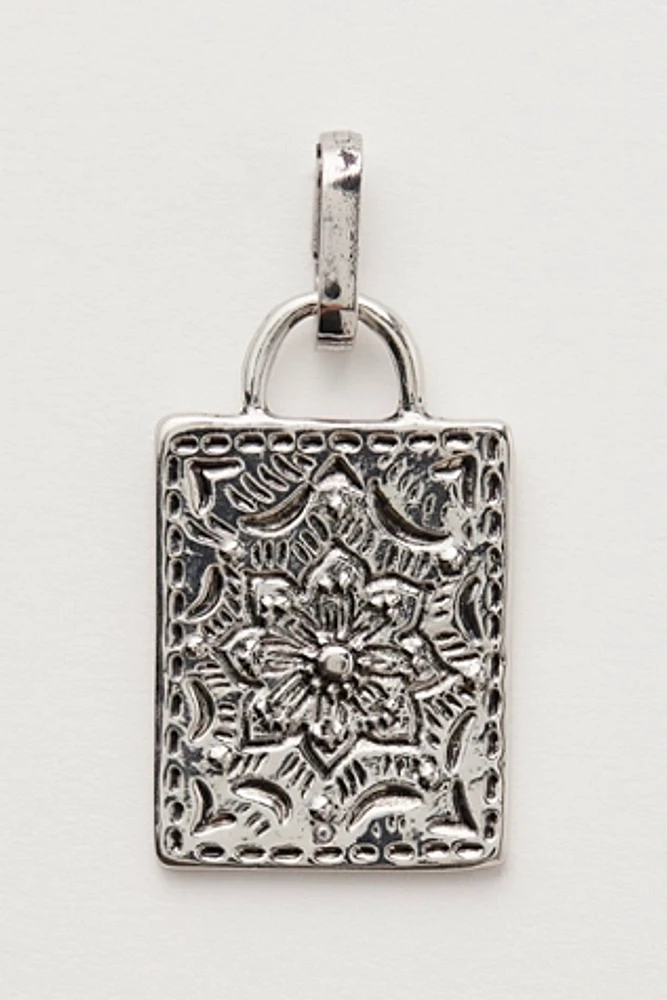 Plaque Charm