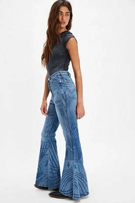 Wrangler x Lainey Wilson Rockstar Bell Bottom Jeans