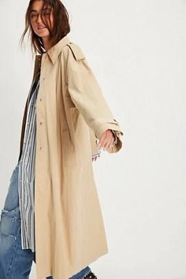 APPARIS Ozzy Trench Coat