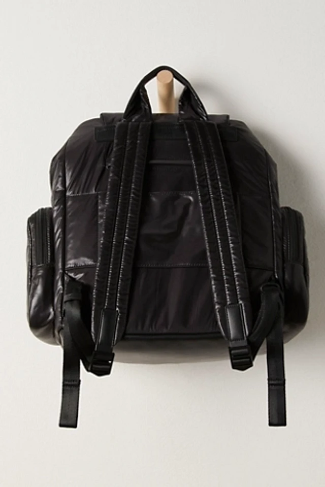Caraa Cirrus Medium Travel Backpack | Pacific City display picture 1