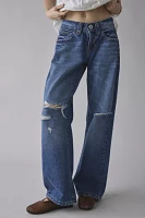 BDG Kayla Destructed Low-Rise Jean