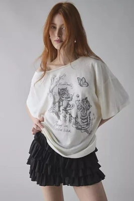 Kimchi Blue Courtney Cat Graphic Off-The-Shoulder Oversized Tee