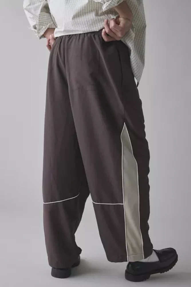 iets frans... Airtex Paneled Jogger Pant