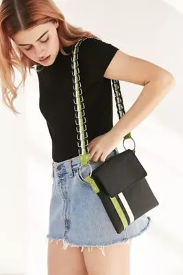 Beatrice Chain Strap Crossbody Bag