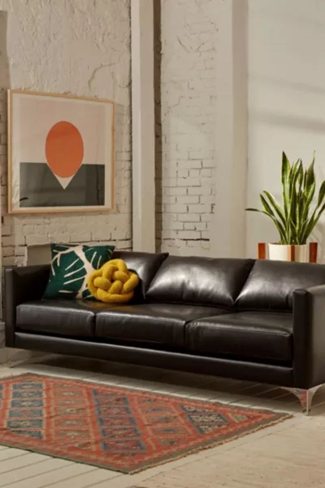 zand vereist Niet essentieel Urban Outfitters Chamberlin Recycled Leather Sofa | Pacific City