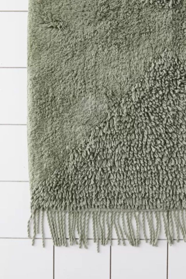 Orlie Tufted Runner Bath Mat  Urban Outfitters Mexico - Clothing, Music,  Home & Accessories