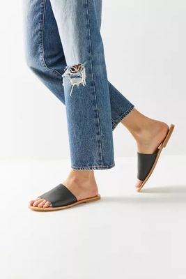 UO Soft Leather Slide Sandal