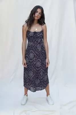 UO Kamaryn Tie-Front Midi Dress