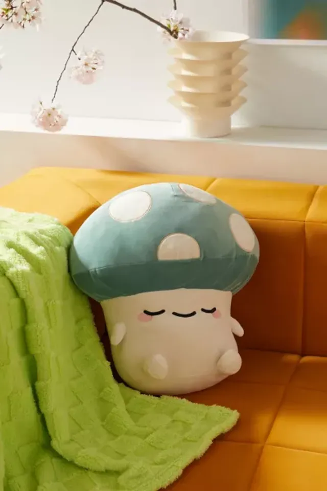 Smoko Mr. Onion Mochi Plushie