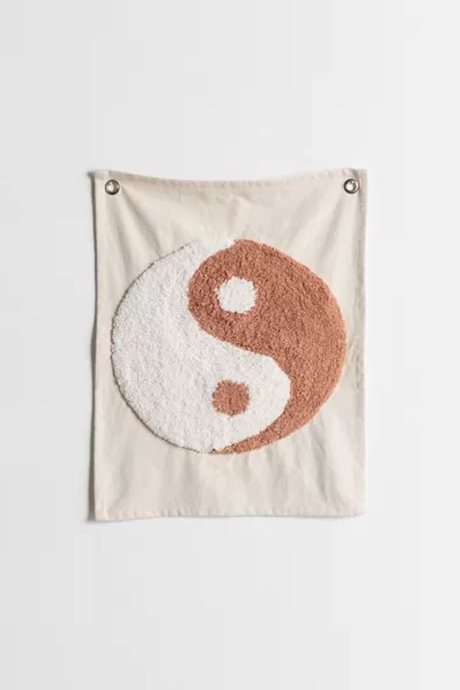 Yin Yang Tufted Tapestry