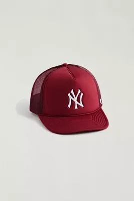 '47 UO Exclusive NY Yankees Trucker Hat