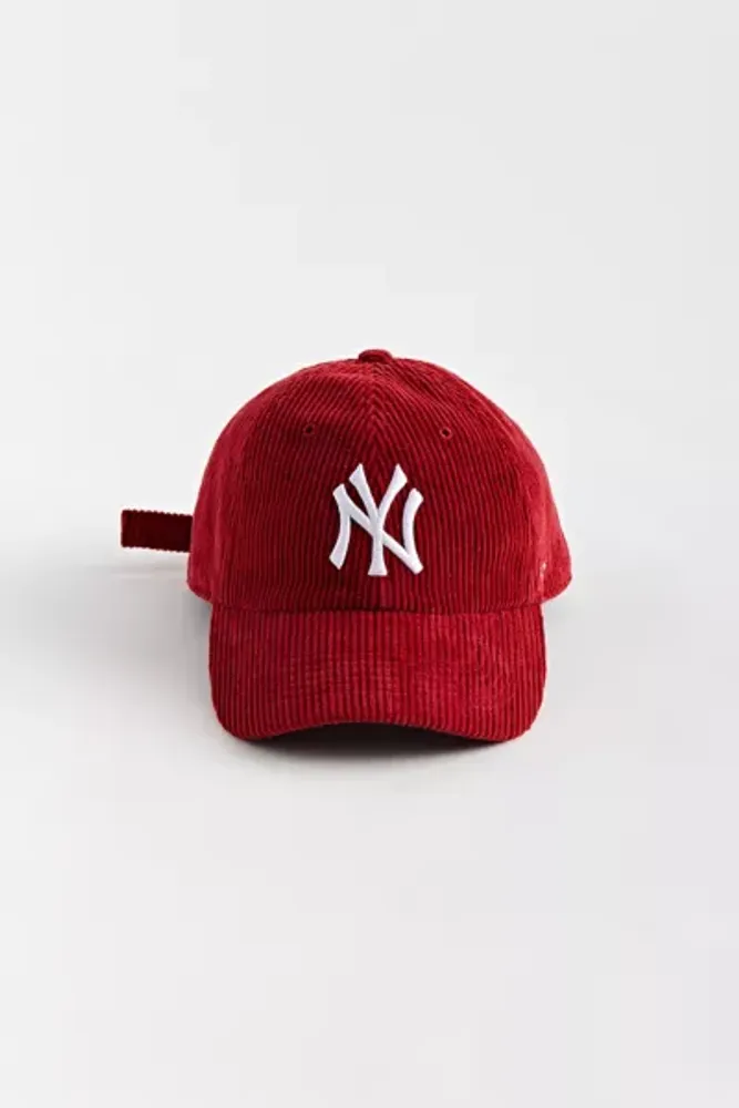 Urban Outfitters Mlb New York Yankees Embroidered Baby Tee in Blue