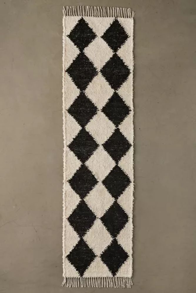 Diamond Motif Woven Shag Rag Rug
