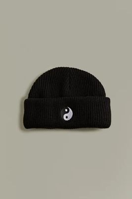 yin yang beanie urban outfitters