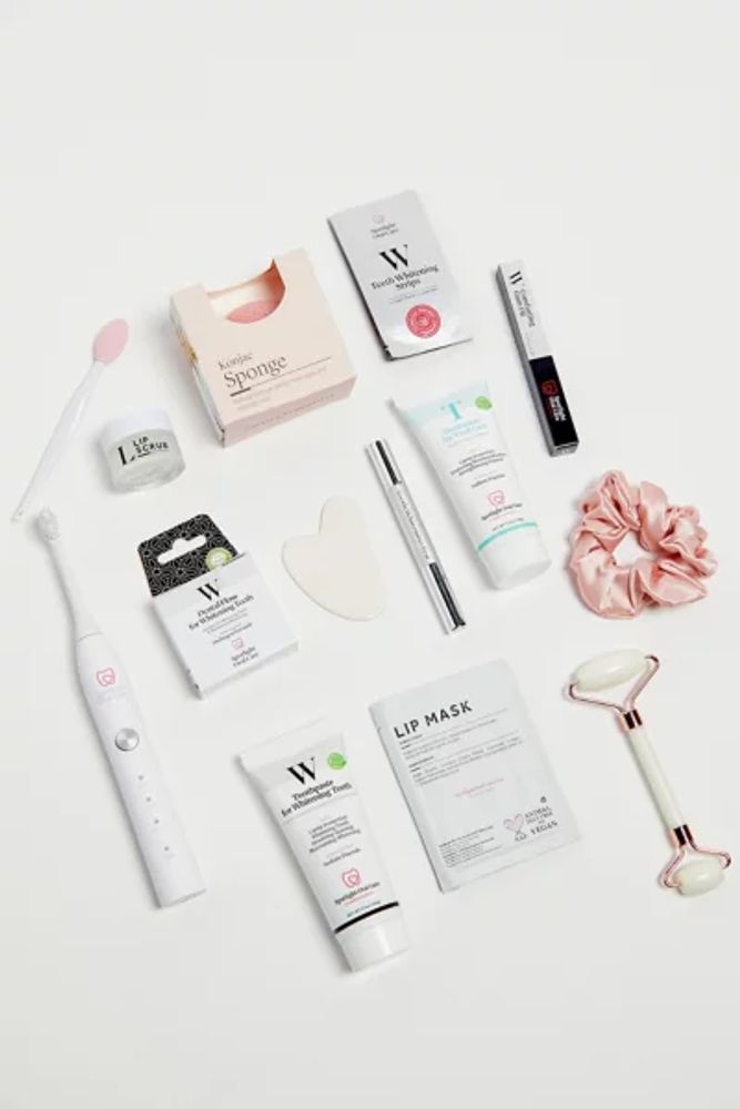 Urban Outfitters Spotlight Oral Care 12 Days Of Christmas Advent Calendar | The Summit urban-outfitters-spotlight-oral-care-12-days-of-christmas-advent-calendar-the-summit