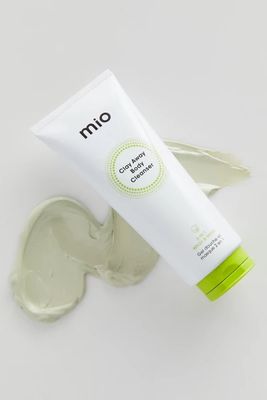 mio skincare Claw Away Body Cleanser
