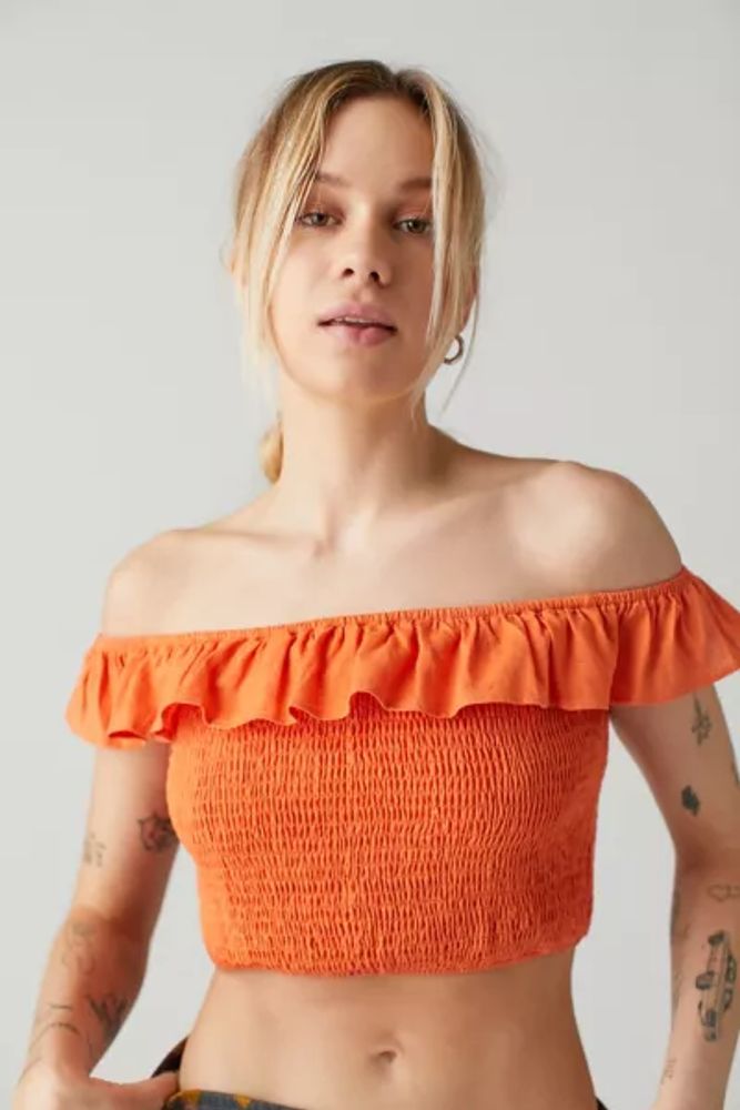 Helt vildt halskæde at straffe Urban Outfitters Glamorous Off-The-Shoulder Smocked Top | Pacific City