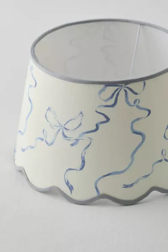 Scallop Trim Lamp Shade