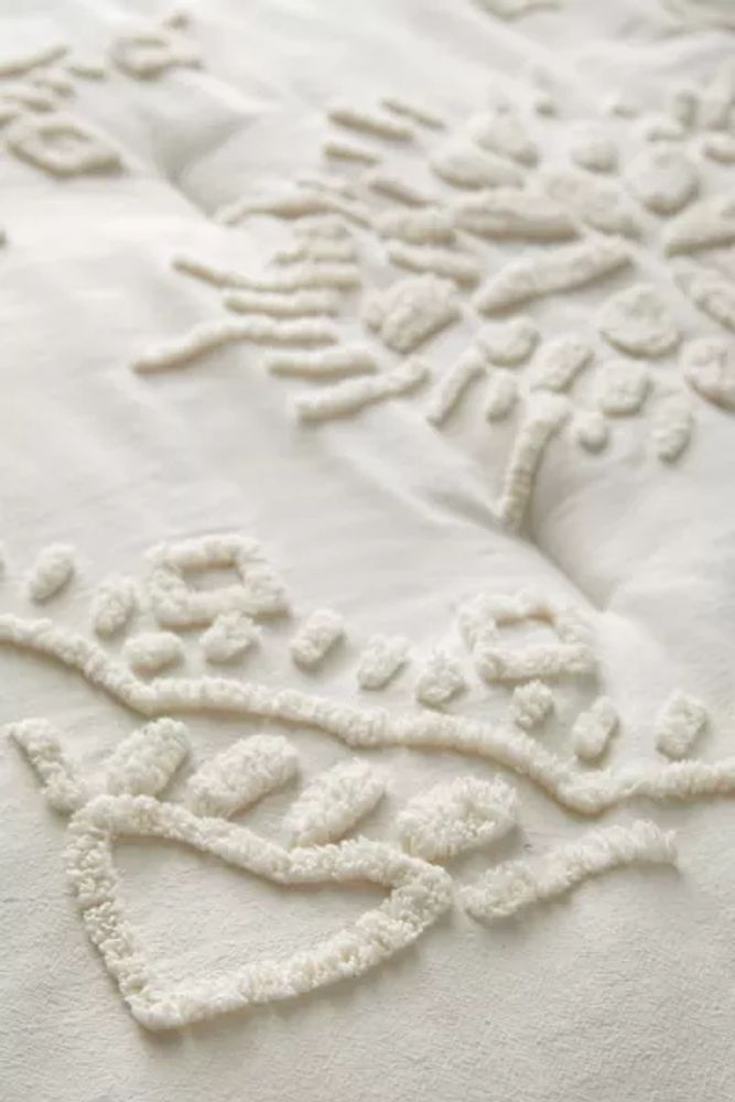 Jackie Tufted Comforter