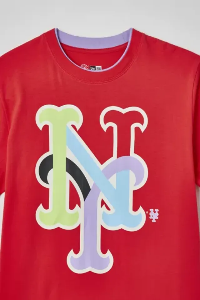 New Era New York Yankees MLB Camp Tee in Cream, Men's at Urban Outfitters