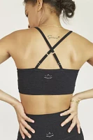 Beyond Yoga At Your Leisure Twist-Front Sports Bra