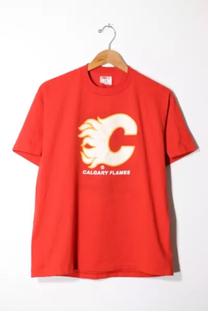 Touch Womens Calgary Flames Graphic T-Shirt, Red, Medium