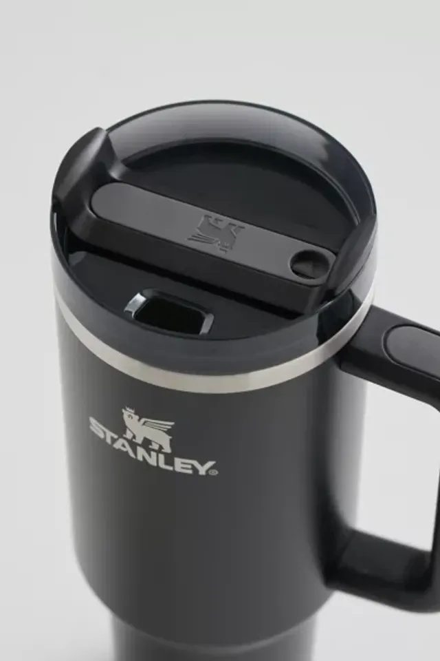 Stanley Quencher H2.0 FlowState™ 64oz Tumbler in Charcoal at Urban