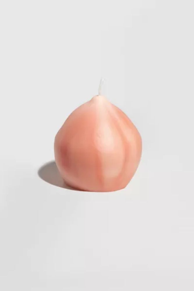 MMANN Candles Fuzzy Peach Shaped Candle