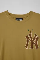 New Era York Yankees MLB Camp Long Sleeve Tee