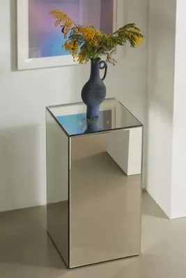 Mirrored Pedestal Side Table/Nightstand