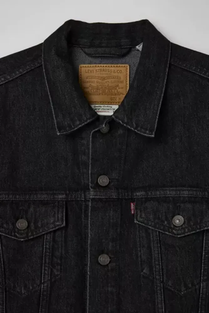 Levi’s® Relaxed Fit Trucker Jacket
