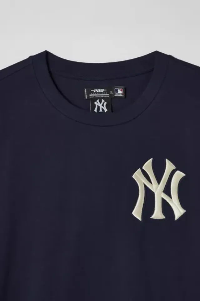 New Era New York Yankees MLB Camp Tee in Cream, Men's at Urban Outfitters