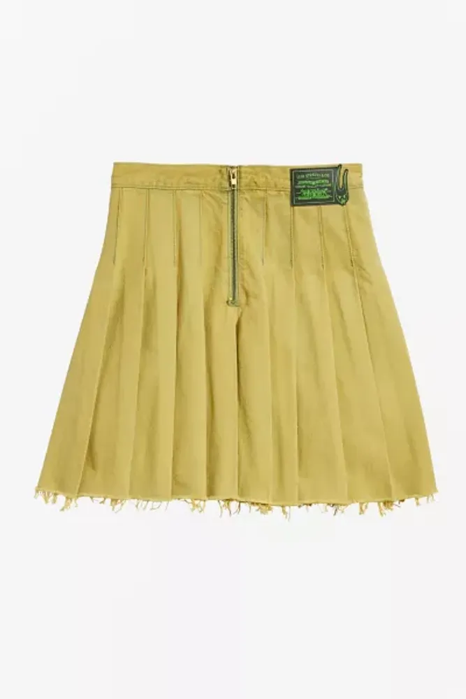Levi’s® X Barbie Ferreira UO Exclusive Pleated Mini Skirt
